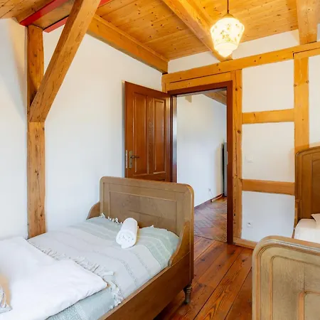 Batur Apartament *