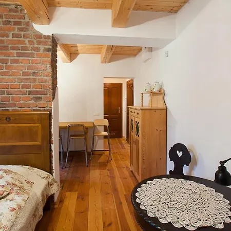 Batur Apartament *
